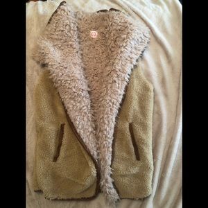Sherpa Vest - One Size Fits All